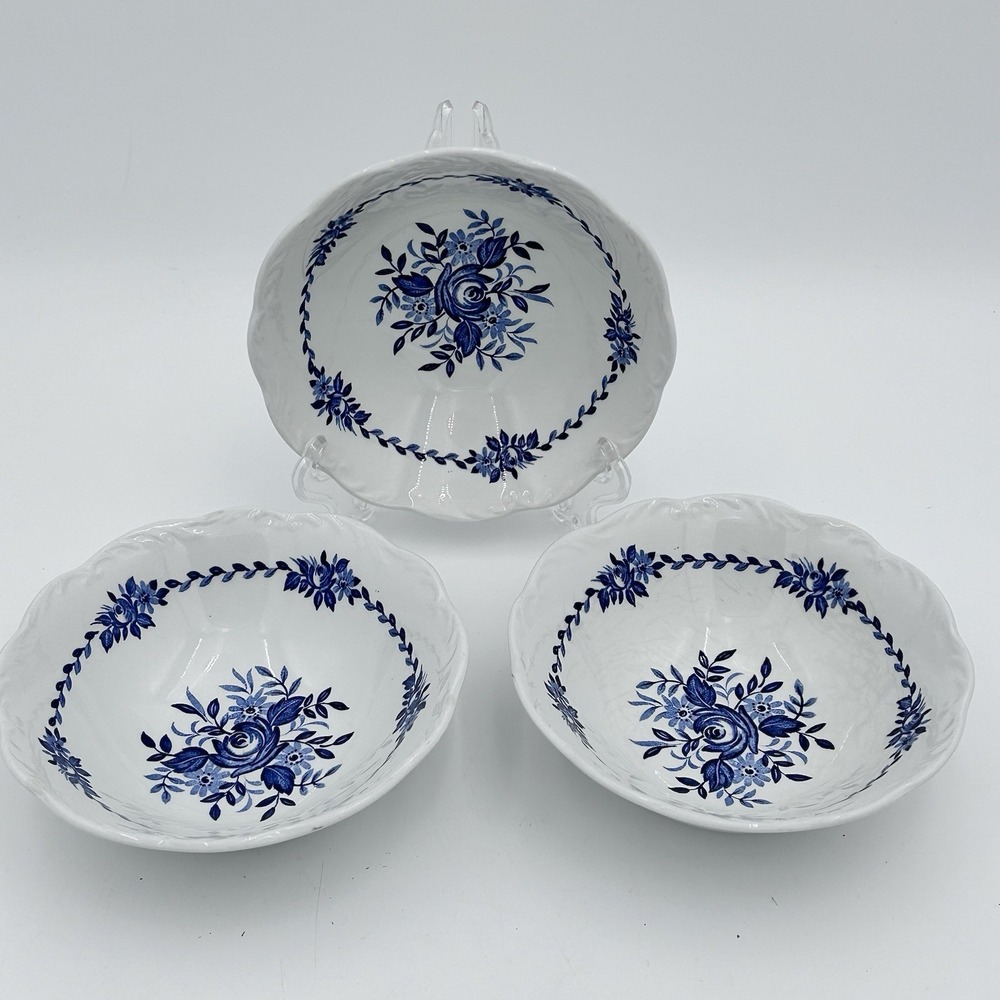 3 Vintage Classic J &G Meakin Blue Nordic Blue Onion Ironstone 6 1/2" Coupe Bowl